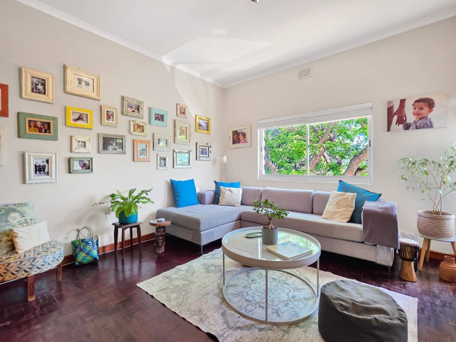 2 Bedroom Property for Sale in Vredehoek Western Cape